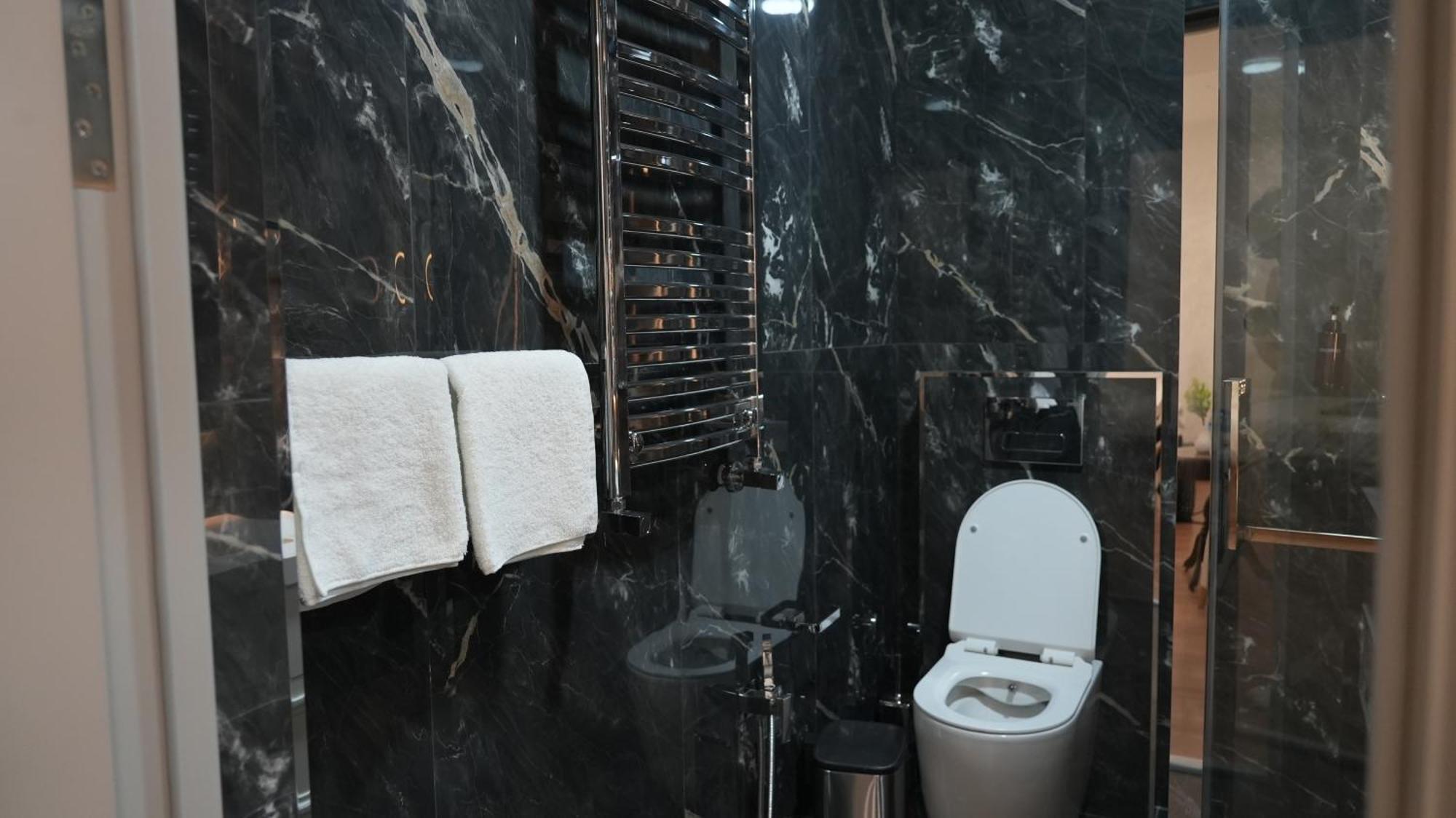 Avant Express Hotel Pool&Spa 塔什干 外观 照片