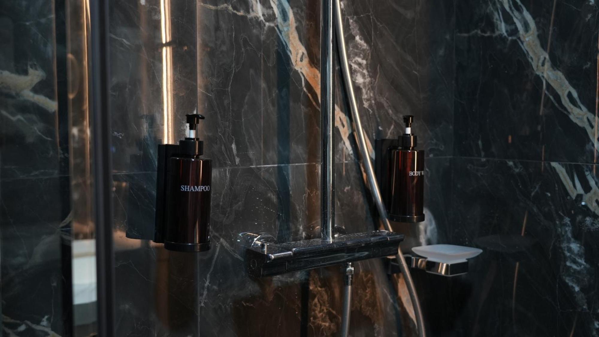 Avant Express Hotel Pool&Spa 塔什干 外观 照片