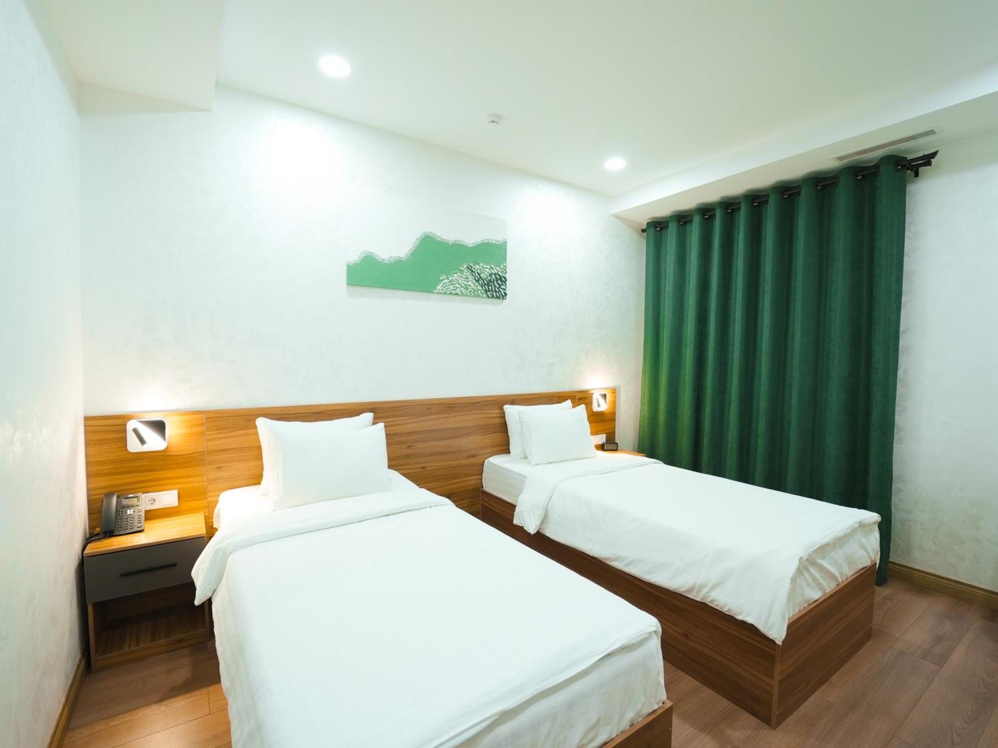 Avant Express Hotel Pool&Spa 塔什干 外观 照片