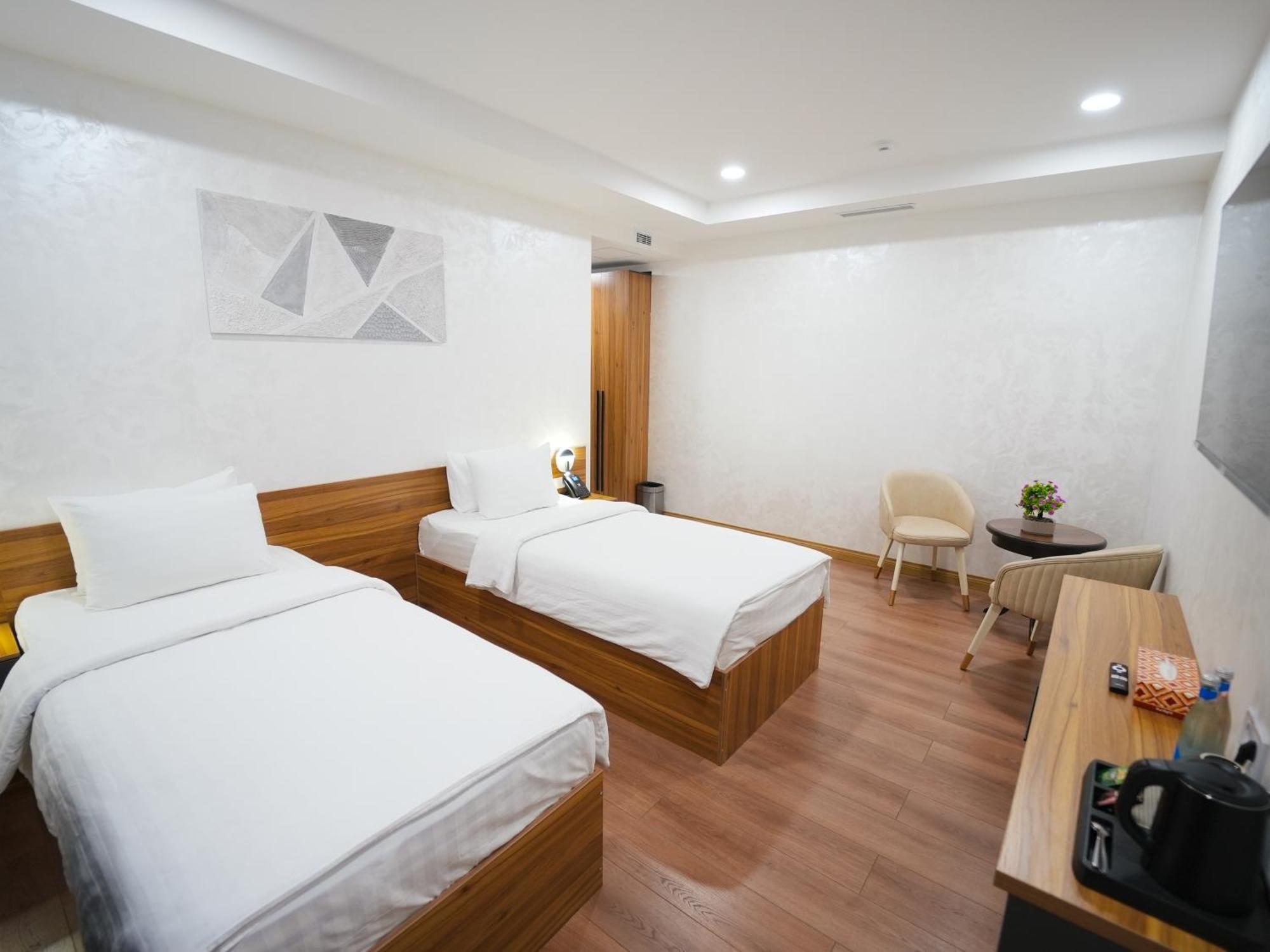 Avant Express Hotel Pool&Spa 塔什干 外观 照片