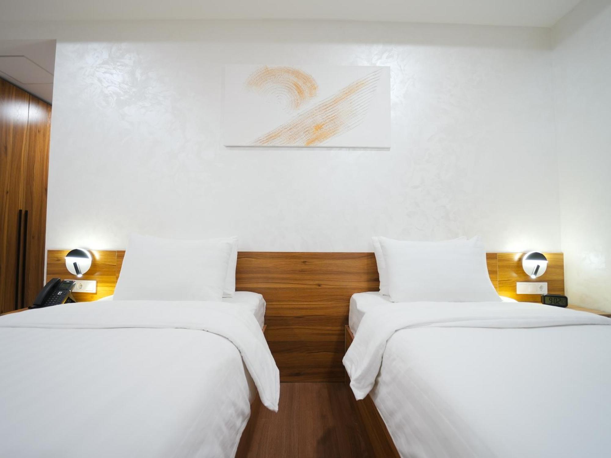 Avant Express Hotel Pool&Spa 塔什干 外观 照片
